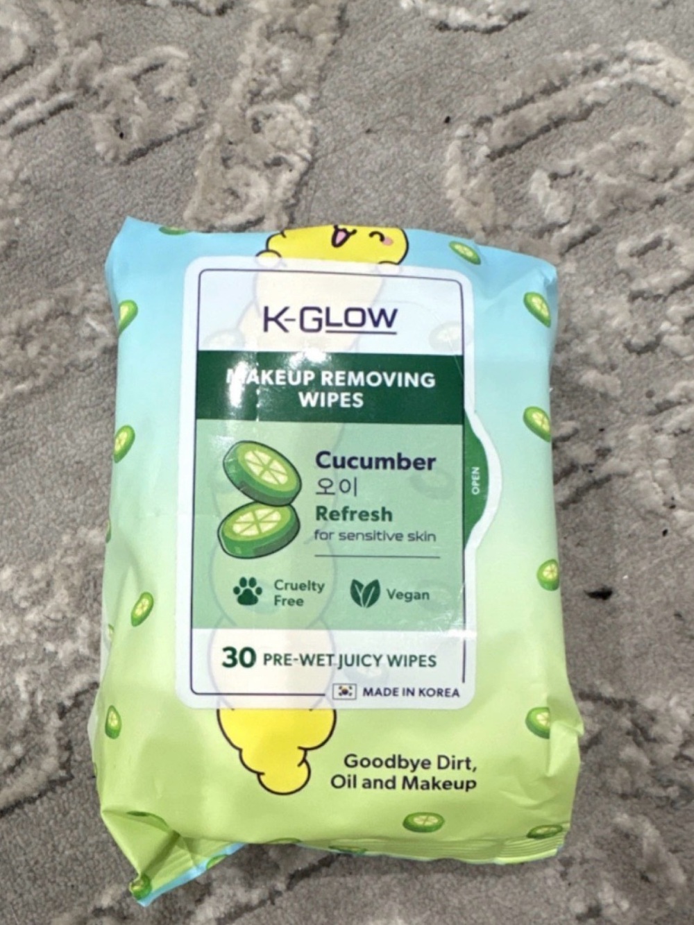 K-Glow Cucumber Makeup Removing Wipes — Refreshing Green (30 Wipes)